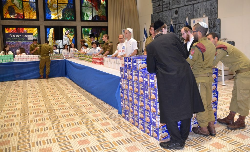 Passover food boxes