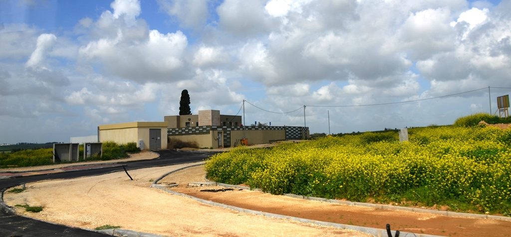 Kfar Darom mikvah built before any homes Gush Katif 