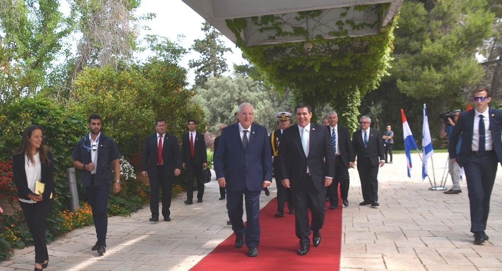 President of Israel and Paraguay in Jerusalem Israel prior to opening Paraguayan Embassy in Jerusalem 