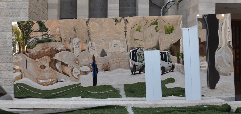 Sukkah for Jerusalem Biennale reflective on King George Street