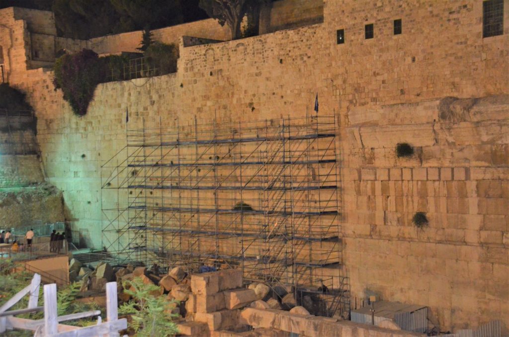 Jerusalem Western Wall near Robinson's Arch on Tisha B'Av